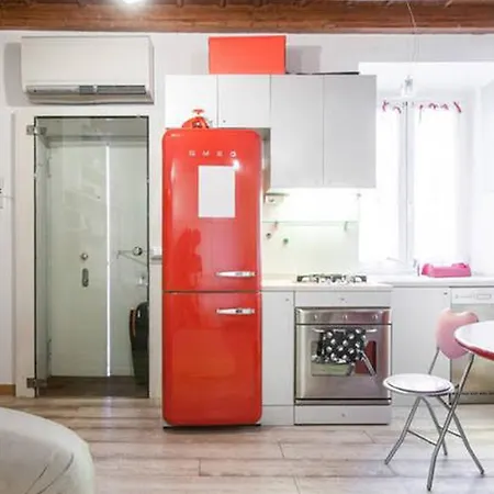Apartment Corso N.6 Milan